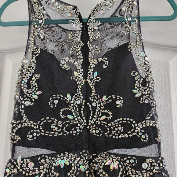 Grad dress - Picture 7 of 14